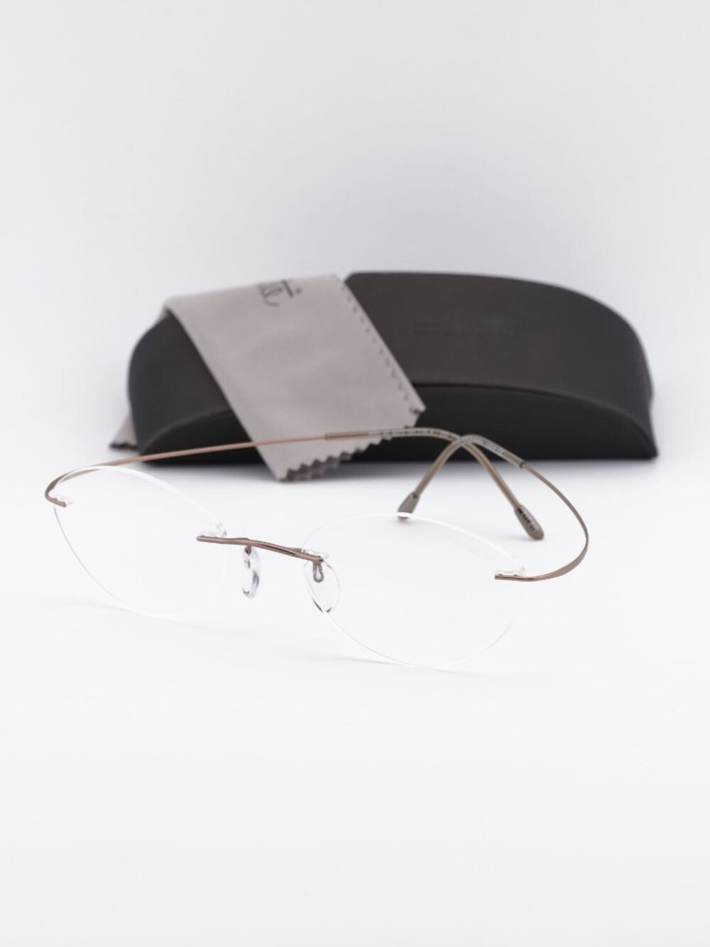 Silhouette TITAN MINIMAL ART THE MUST COLLECTION 6683 6073 Oval Eyeglasses 50mm